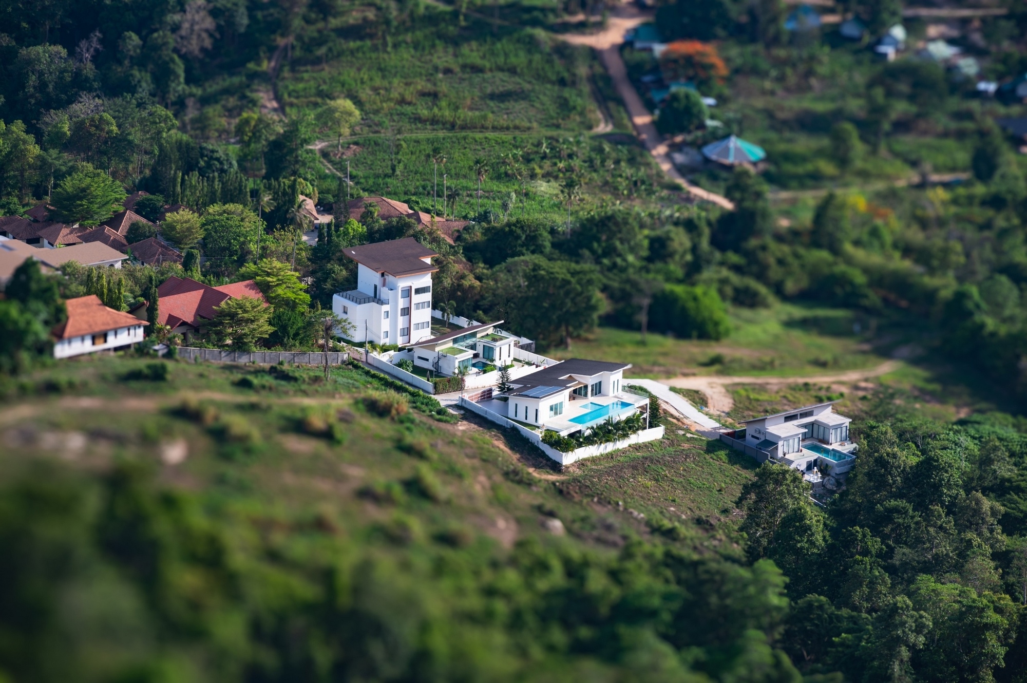 Tilt-shift