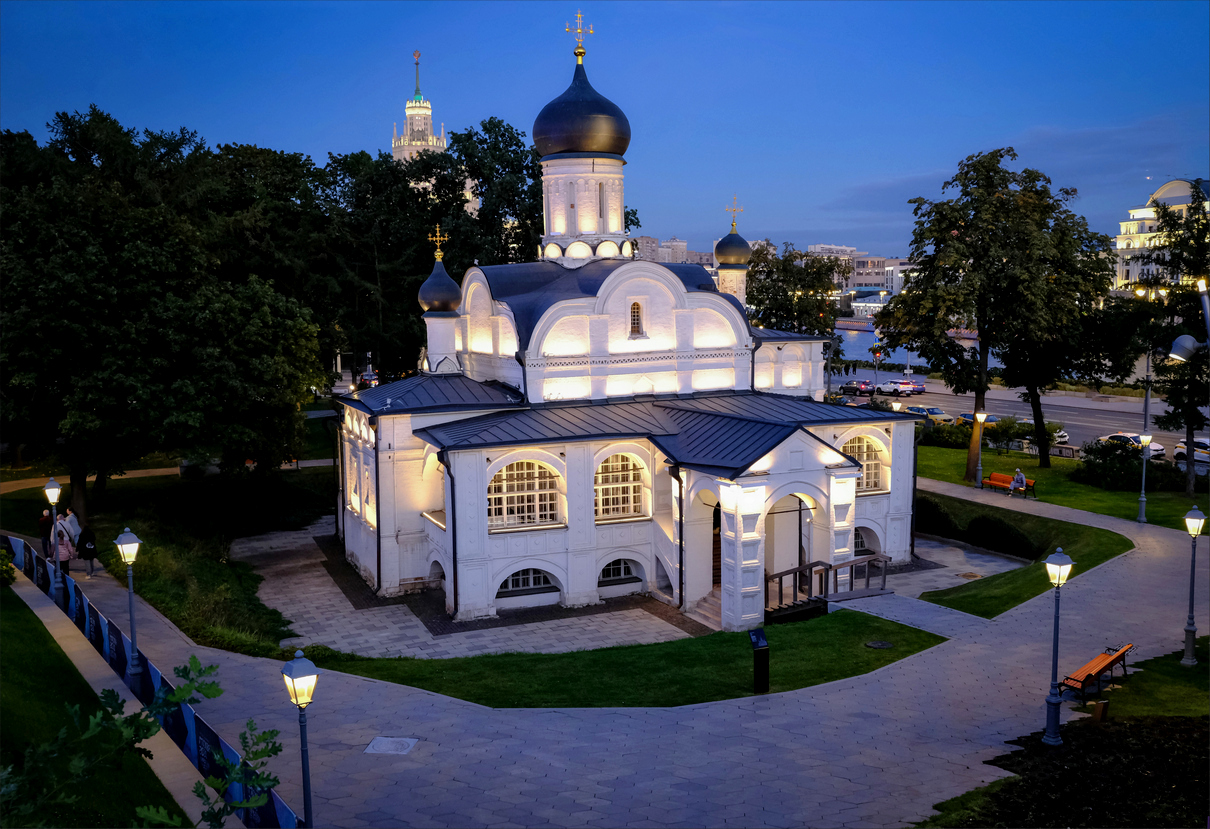 МОСКВА СЕГОДНЯ