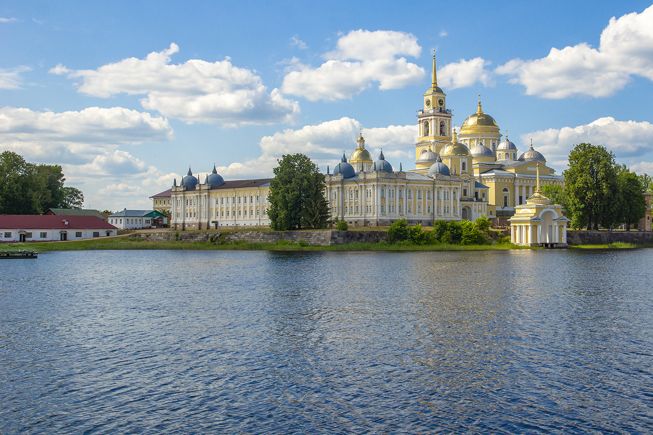Селигер.Нило-Столобенская пустынь
