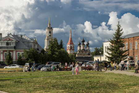 Кажется дождь собирается
