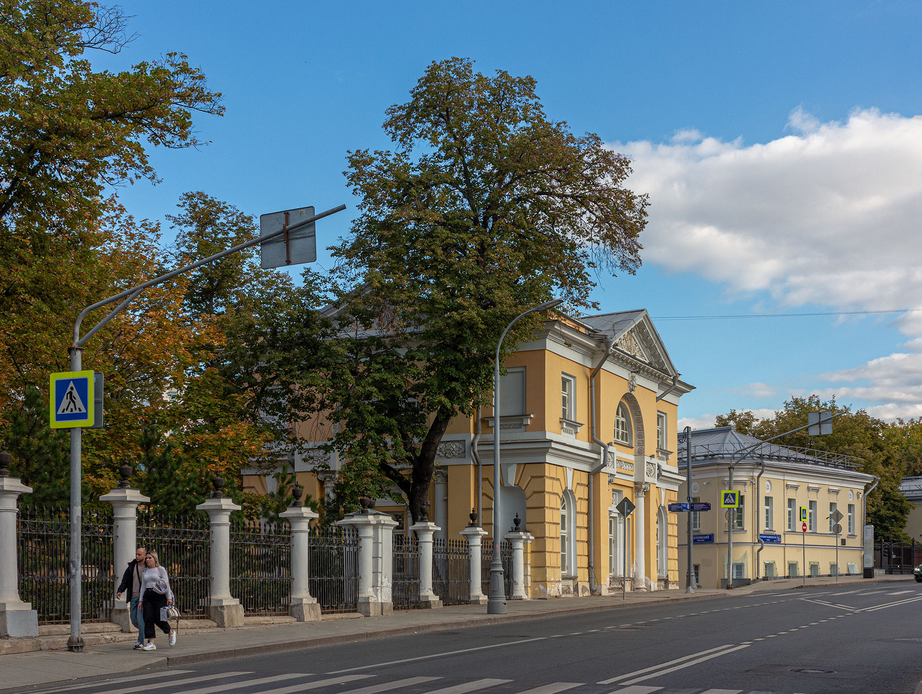 Яузская улица.