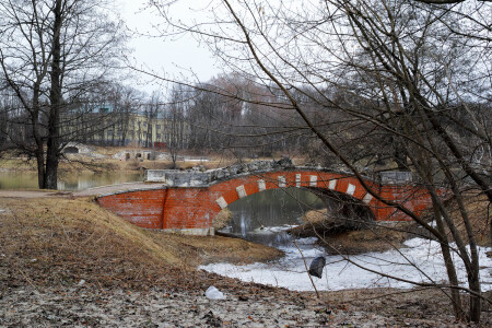Горбатый мост