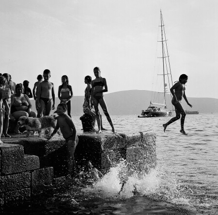 Дети на пирсе