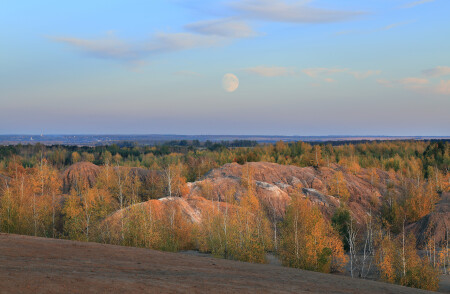 Лунно-осенний пейзаж