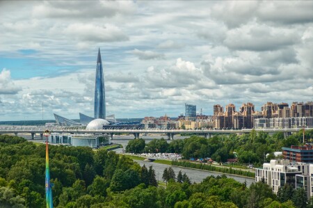 Вид на Лахта-Центр
