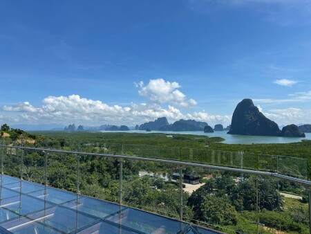 Стеклянный мост