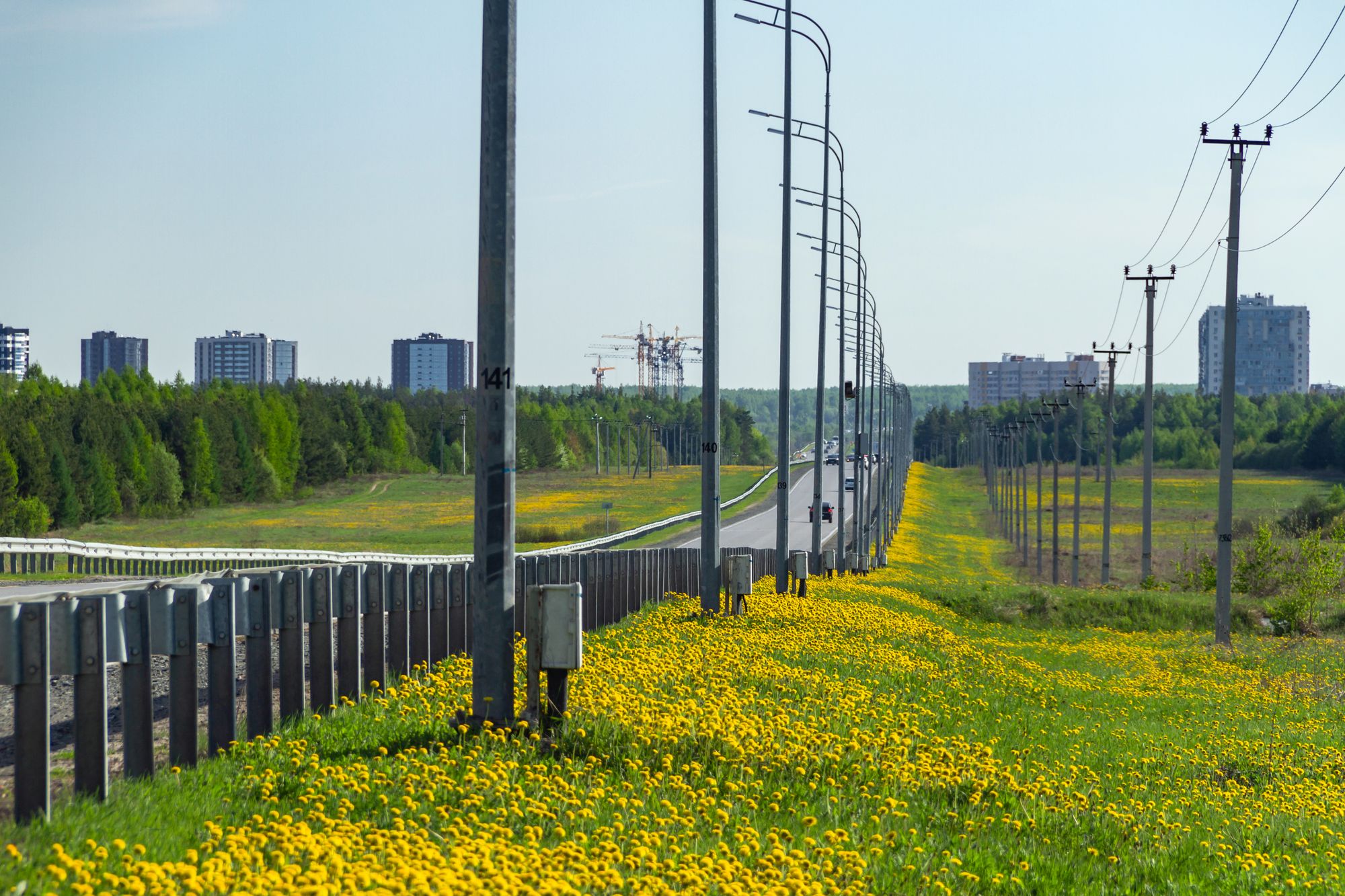 Весна за городом