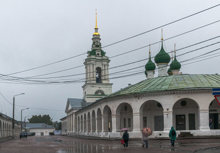 Честь, русских купцов.