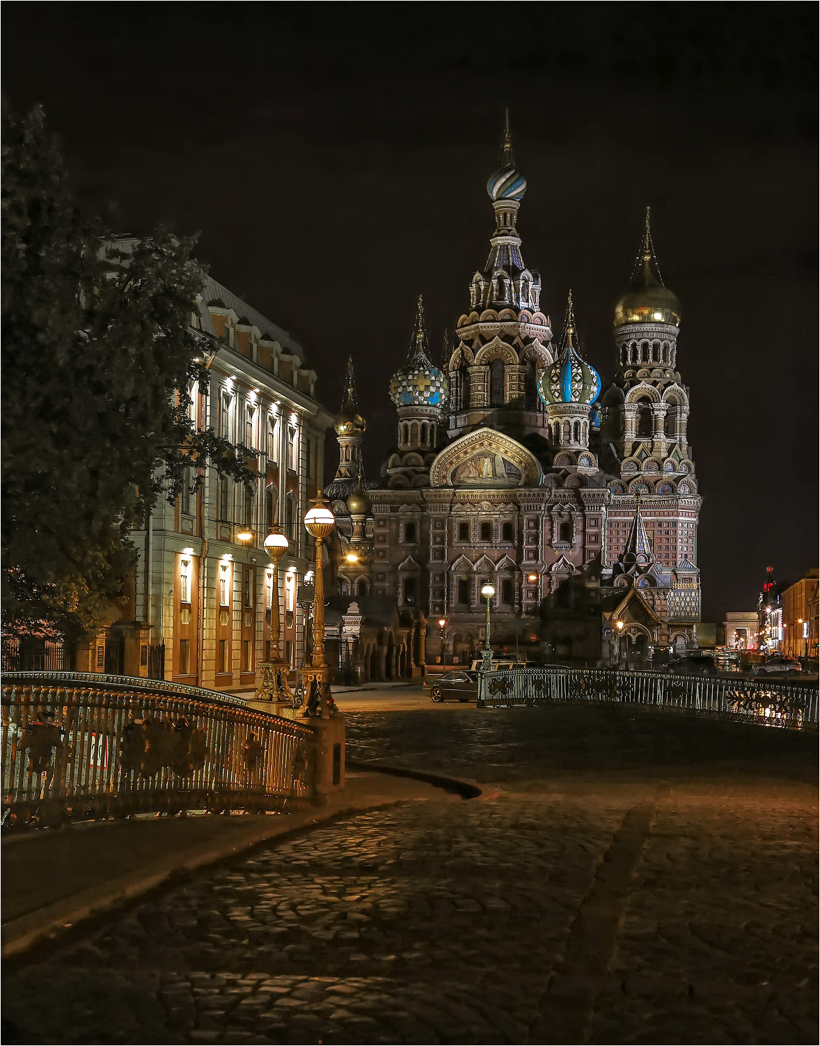 Спас на Крови