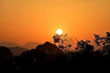 солнце взошло