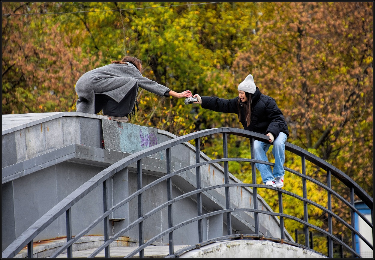 .... - Посмотри какие фотки !....