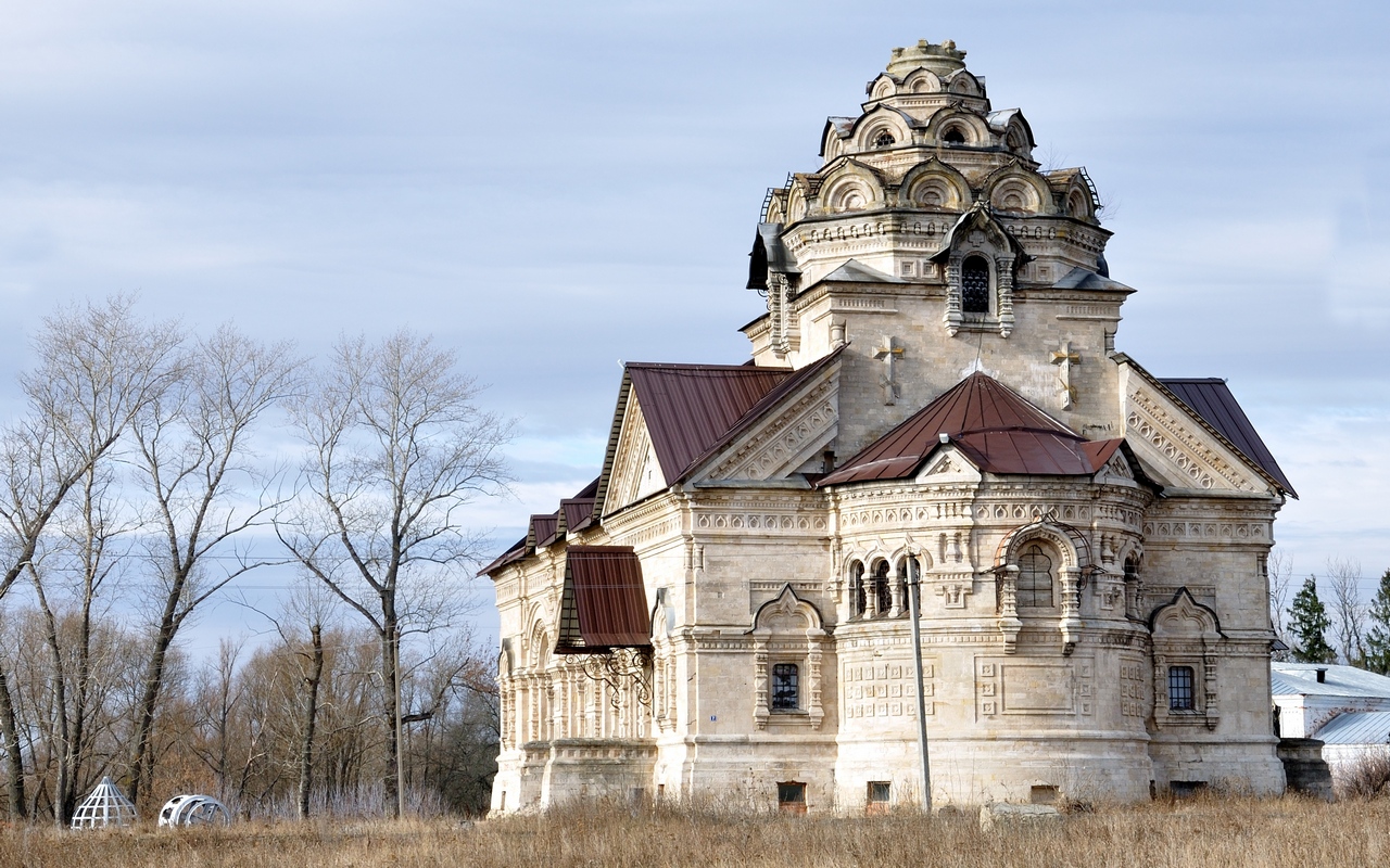 Возрождается