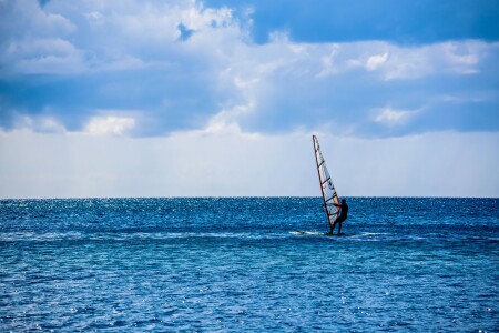 Виндсёрфингист