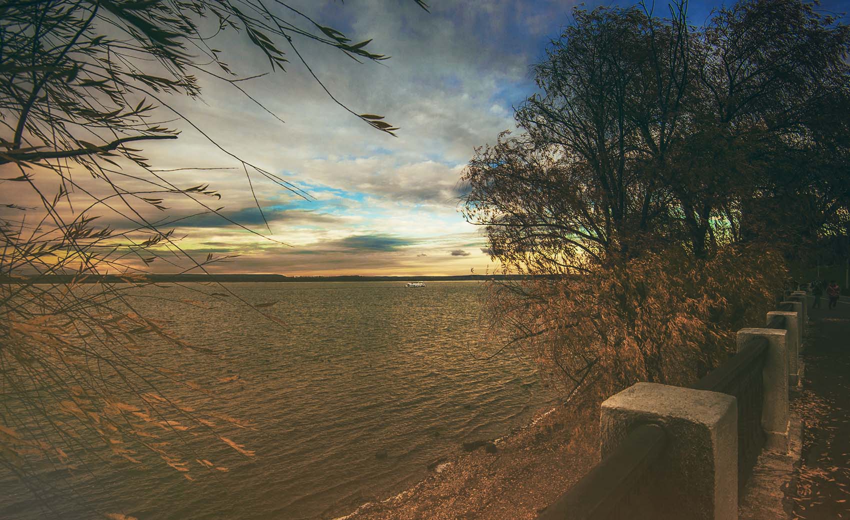 Закат над Волгой