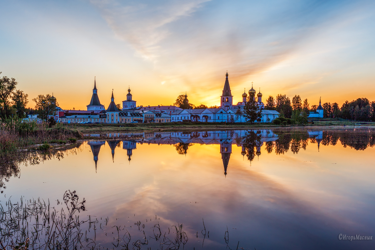 В Валдае, летним утром.