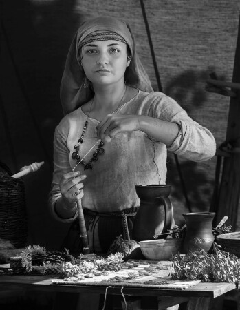 Мастерица в чб