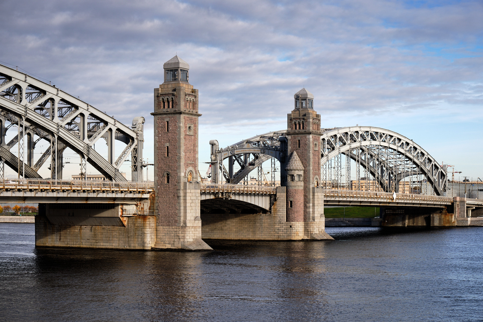 Большеохтинский мост