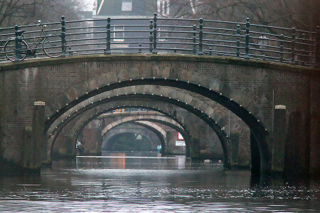 Семь мостов Амстердама