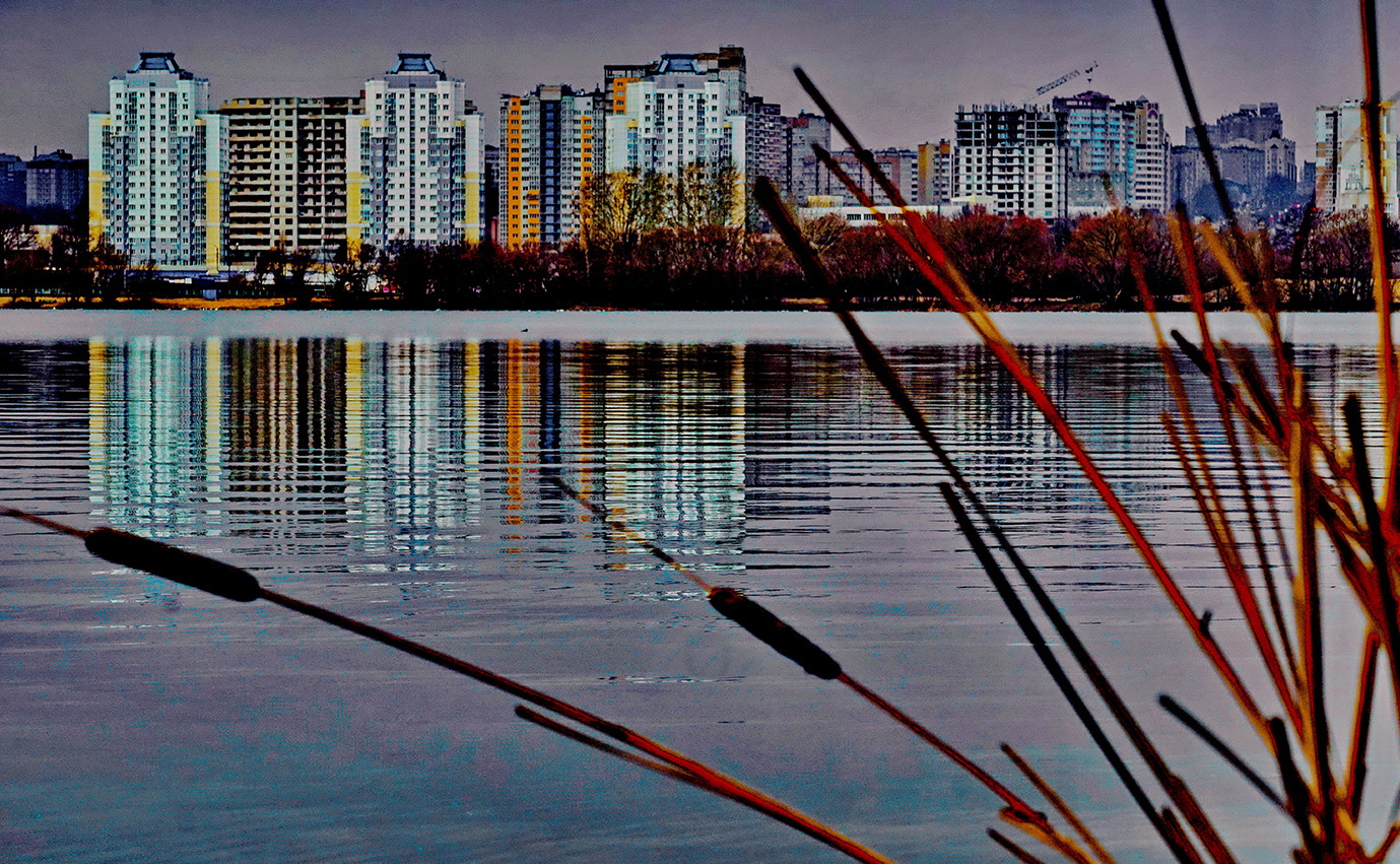 Ноябрь уж наступил.