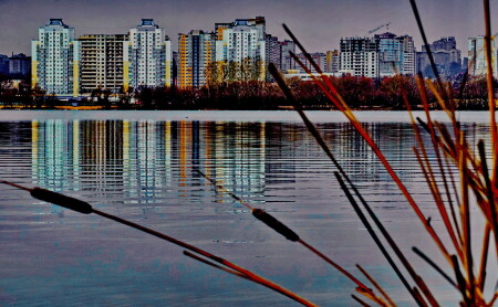 Ноябрь уж наступил.