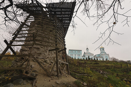 Духовная семинария у Смоленской крепости