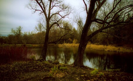 Осеннее озеро