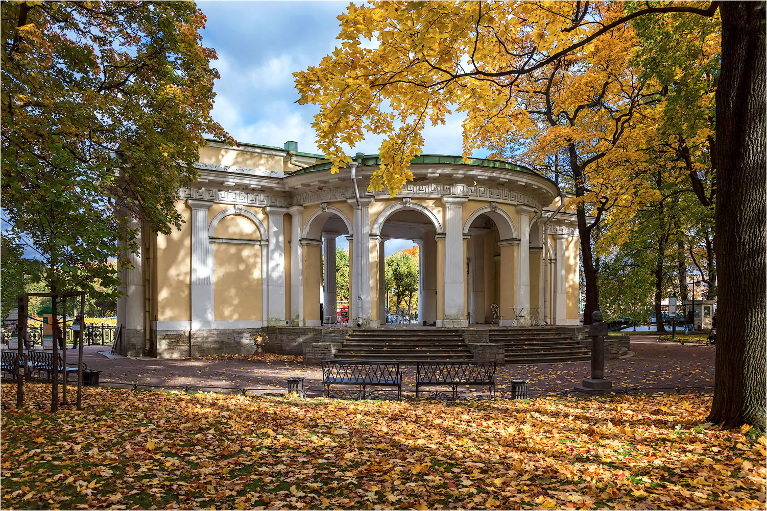 Павильон Росси (Михайловский сад)