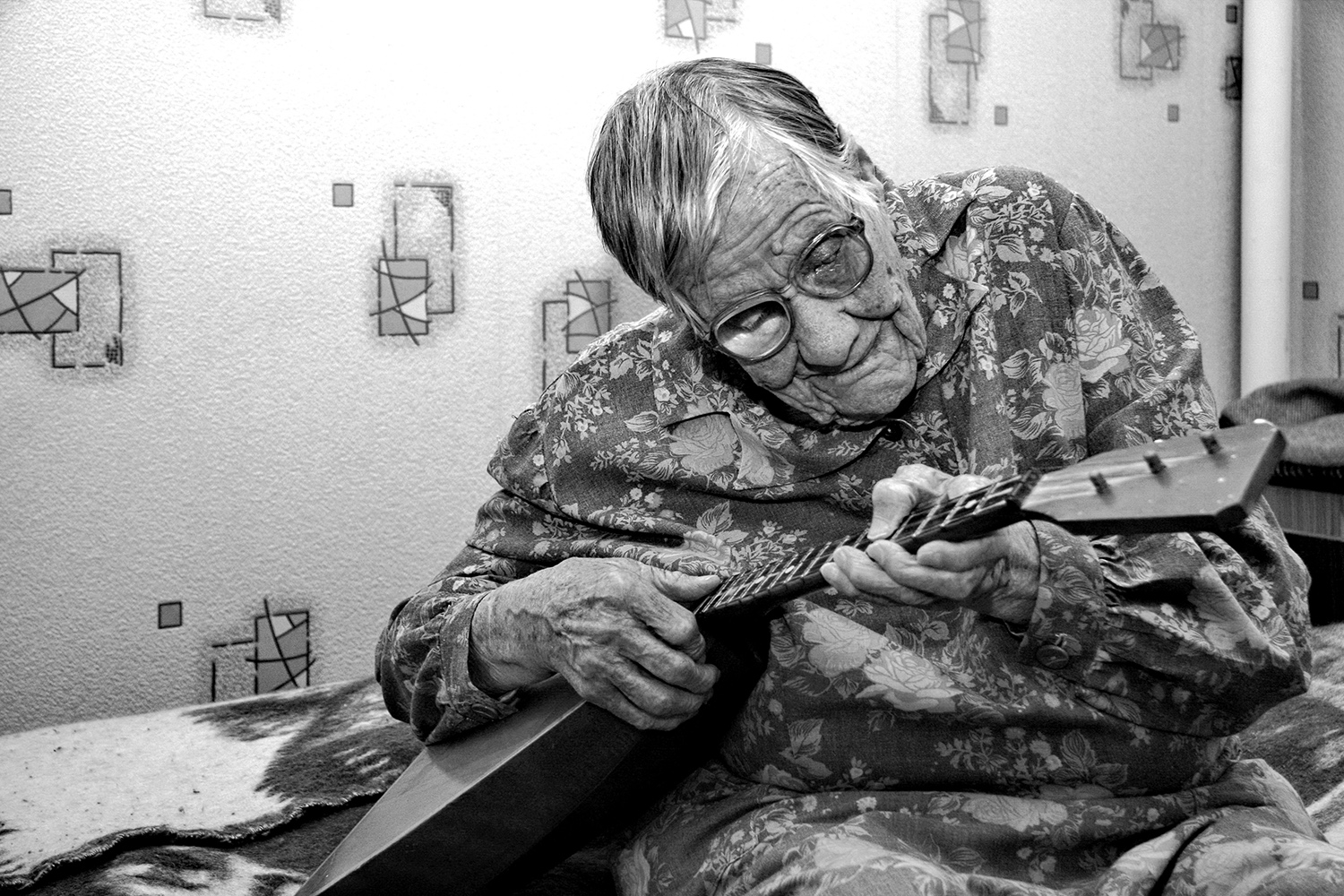 Вспоминая годы молодые.