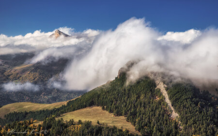 Облака атакуют