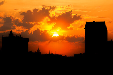 В городе силуэтов