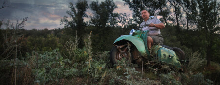  Доктор Смолдер Брэйвстоун в Джуманджи.