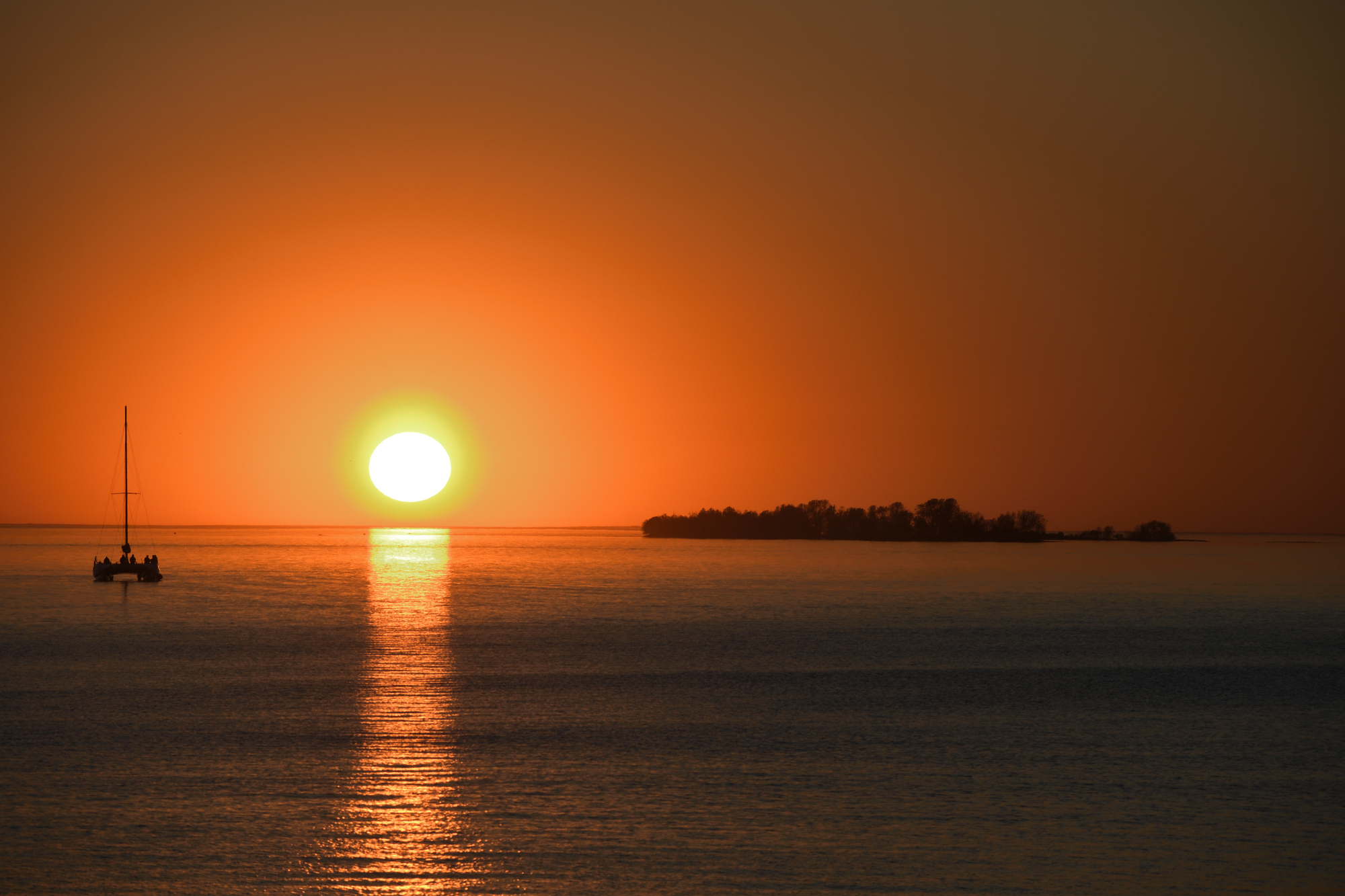 А закат-то питерский!