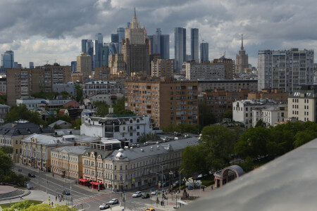 Москва. Три эпохи в одном кадре.