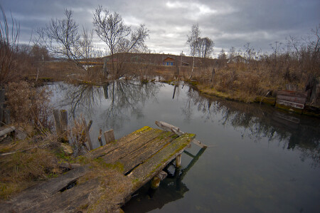 Старинные мостки на речке Верх Суксунчик...