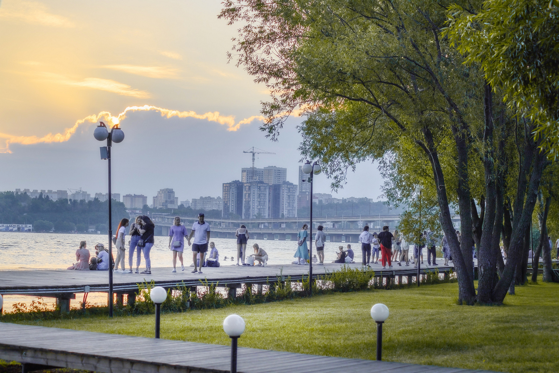 Теплый вечер