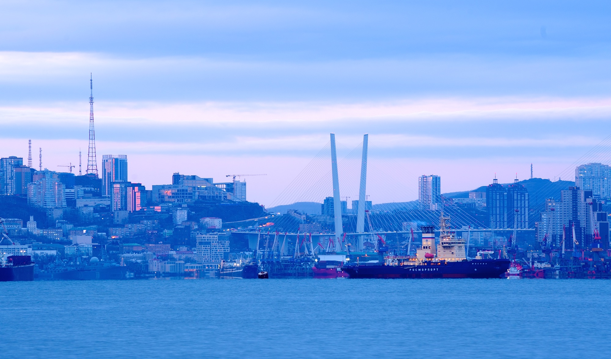 Вечер в проливе