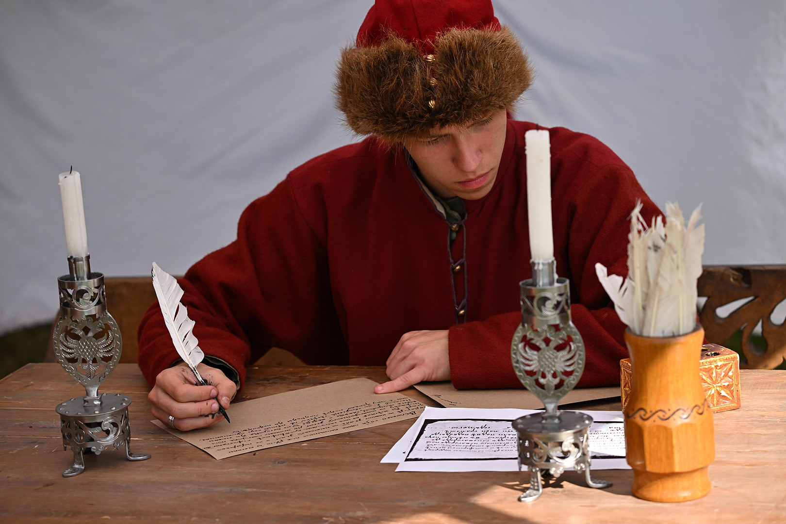 Писарем, в штабе