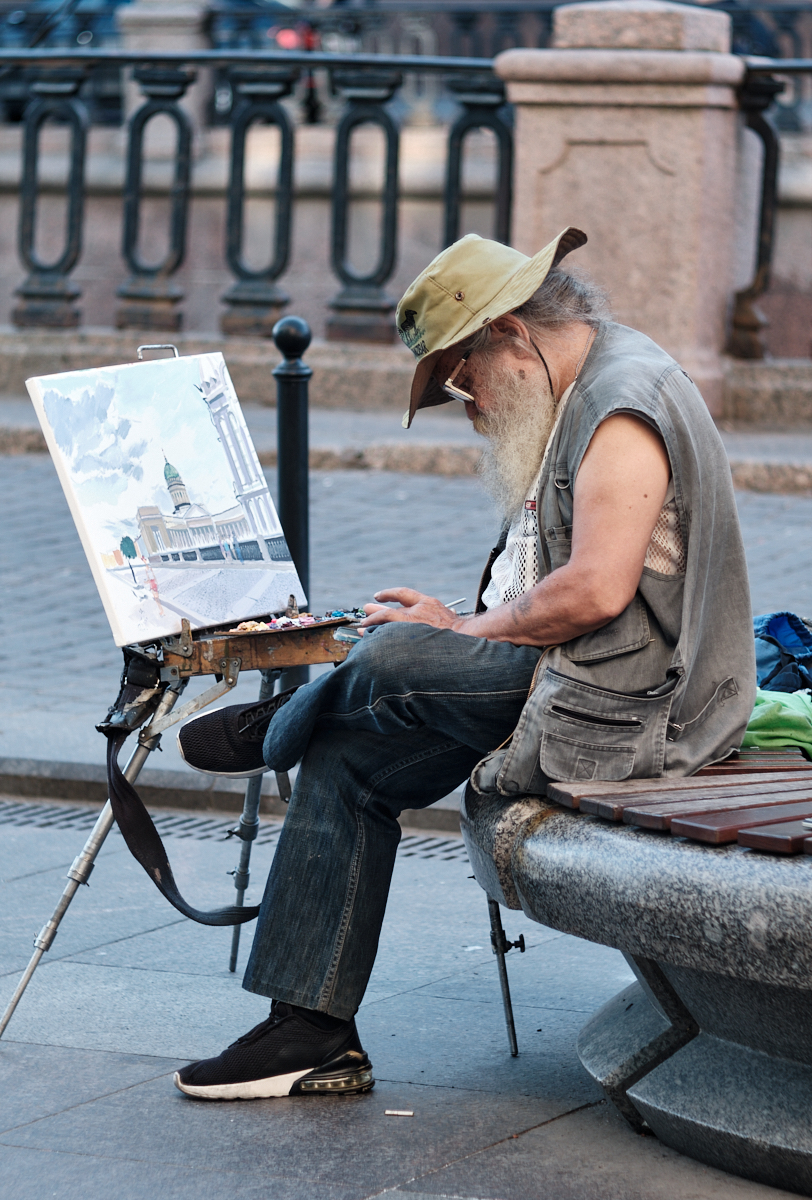 Рисующий Петербург