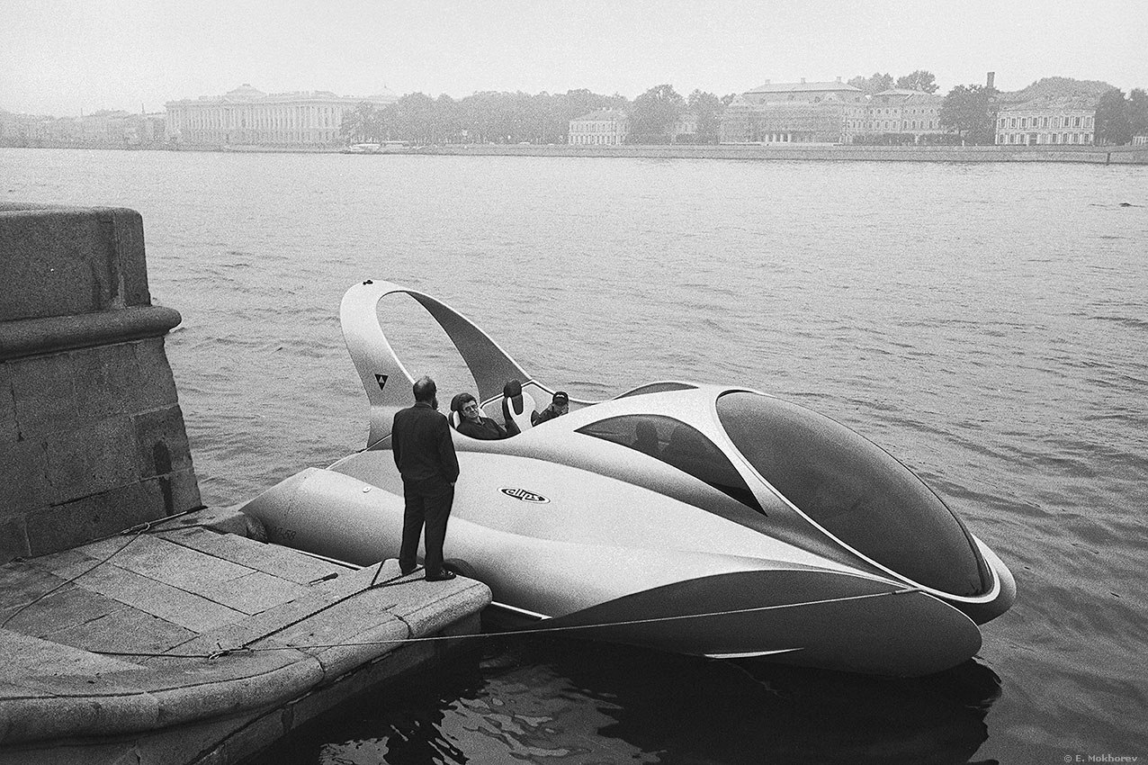 На Неве. С-Пб., начало 2000-х.
