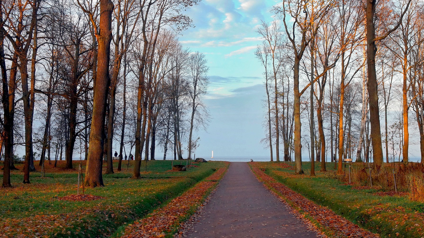 В парке Александрия