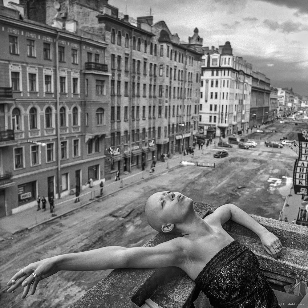 Алёна. Средний пр. В.О, С-Пб., 2004.