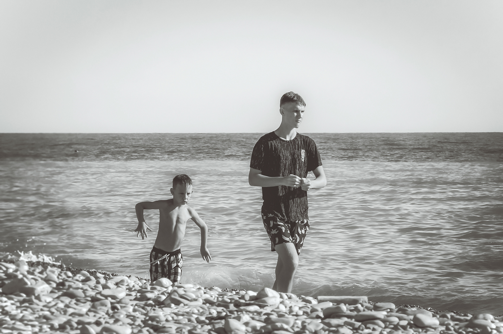 Босиком по камушкам