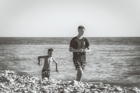 Босиком по камушкам