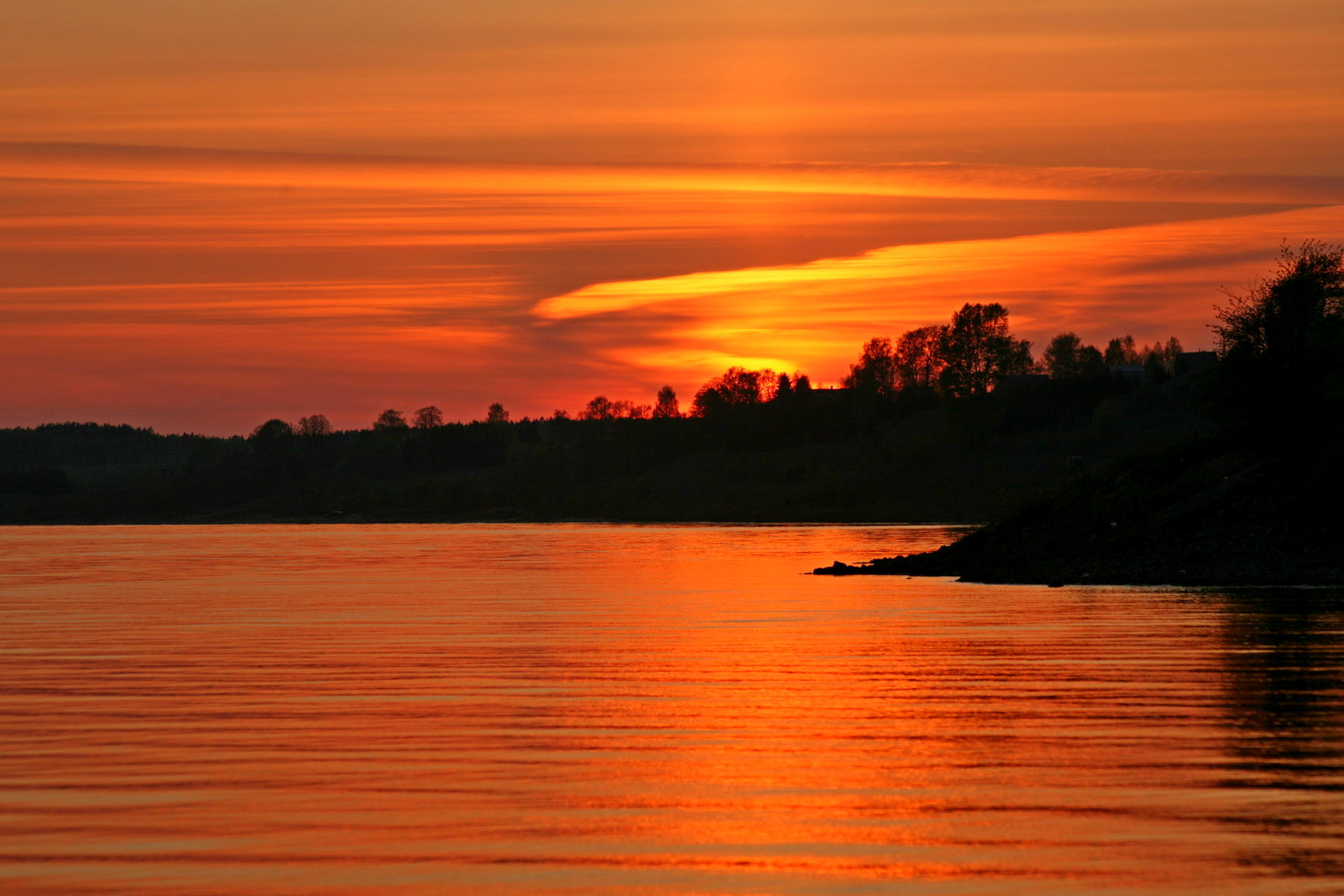 Закат на Волге
