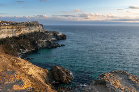 У обрыва. Фиолент.