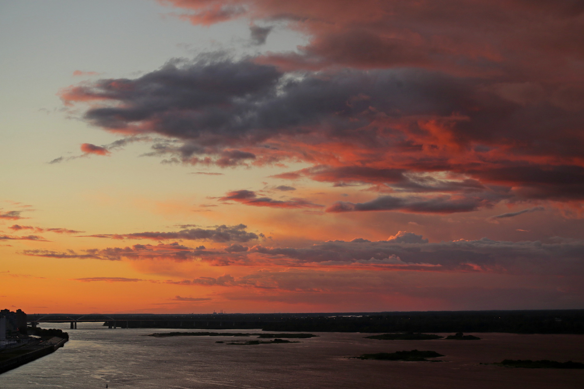 Закат над Волгой.