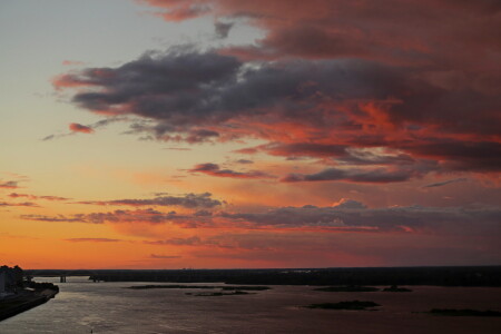 Закат над Волгой.