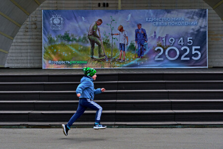 Везде успеть.