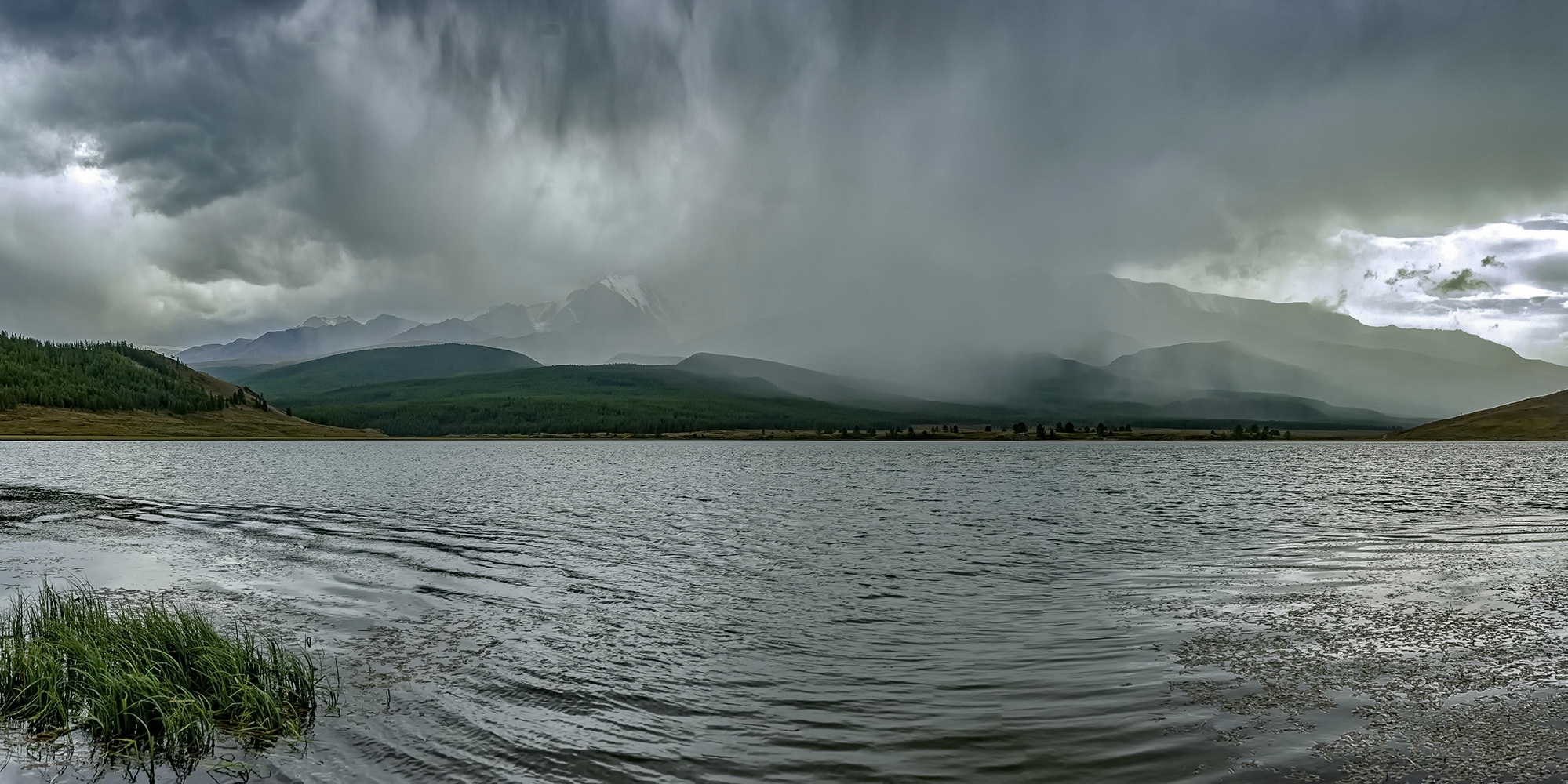 Джангысколь, гроза над Актру
