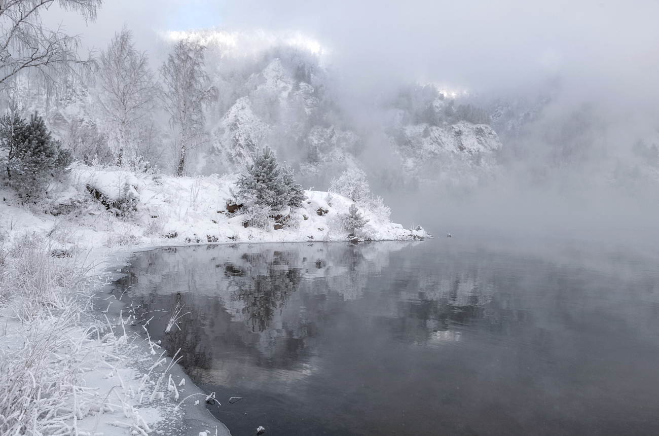 Отражение гор